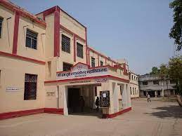 सीएमडी कॉलेज का मैदान बना शोरगुल का अड्डा, हाईकोर्ट ने भेजा नोटिस